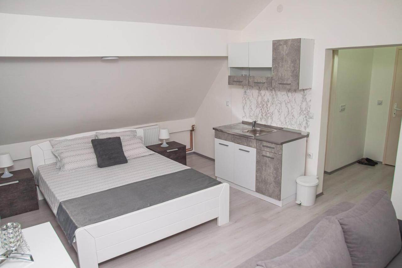 Family Apartmani Le Leskovac  Exterior foto