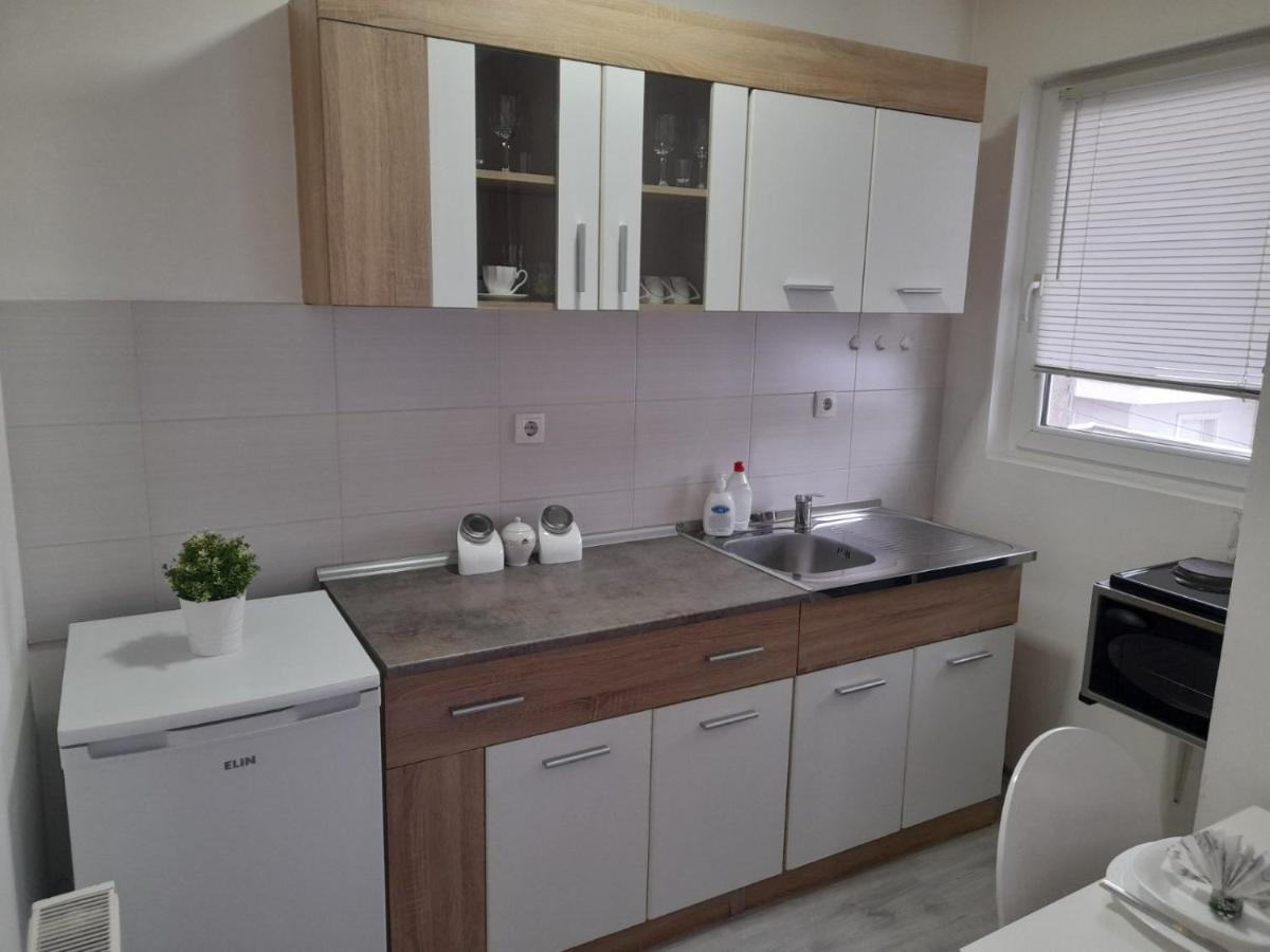 Family Apartmani Le Leskovac  Exterior foto