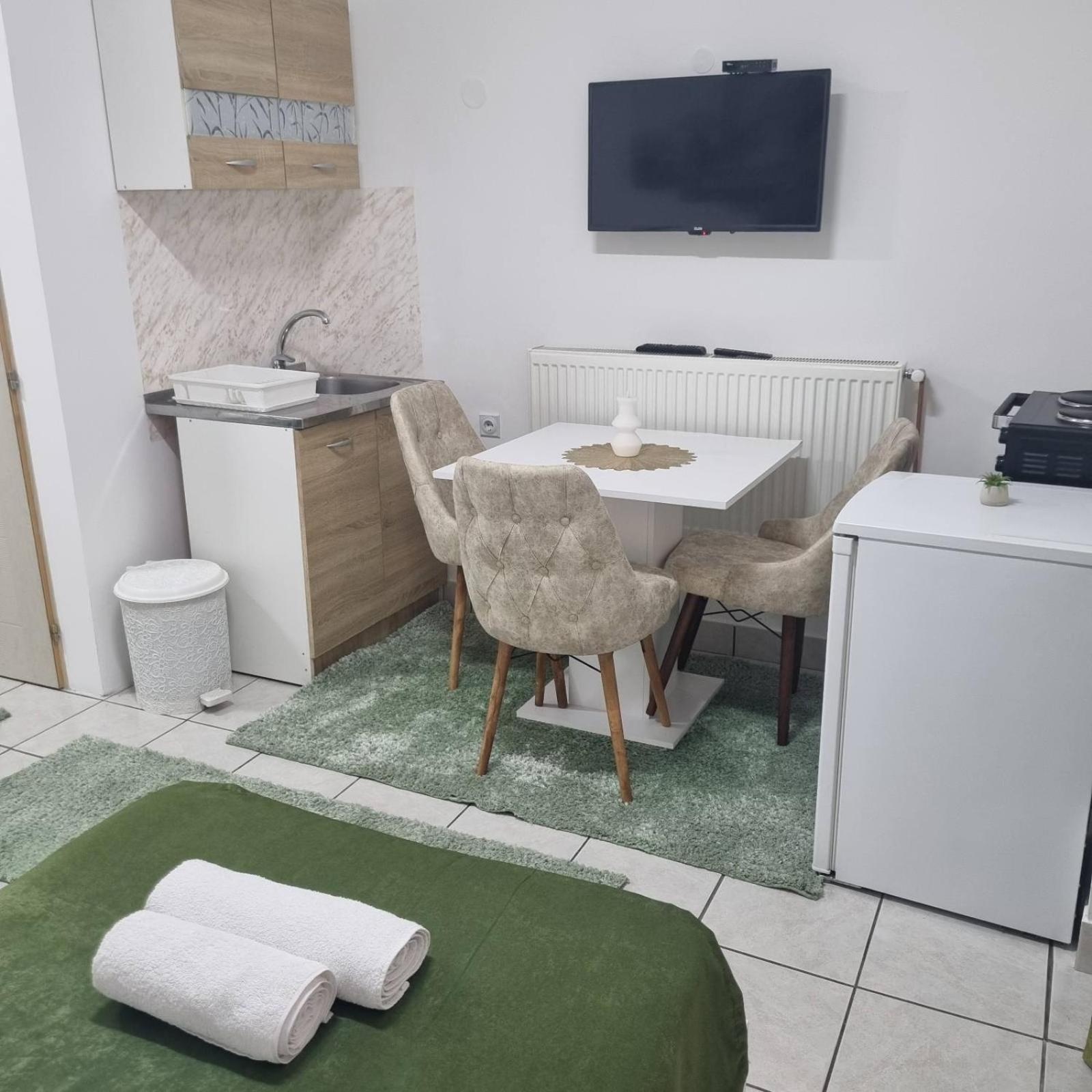 Family Apartmani Le Leskovac  Exterior foto